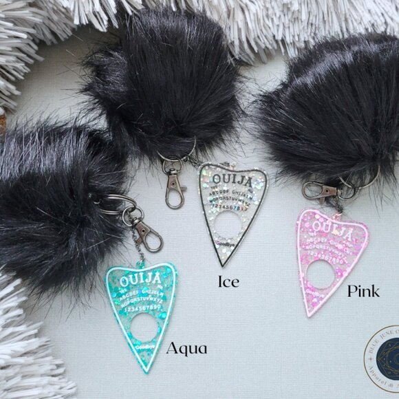 Ouija Planchette Keychain Bag Charm - Picture 3 of 4